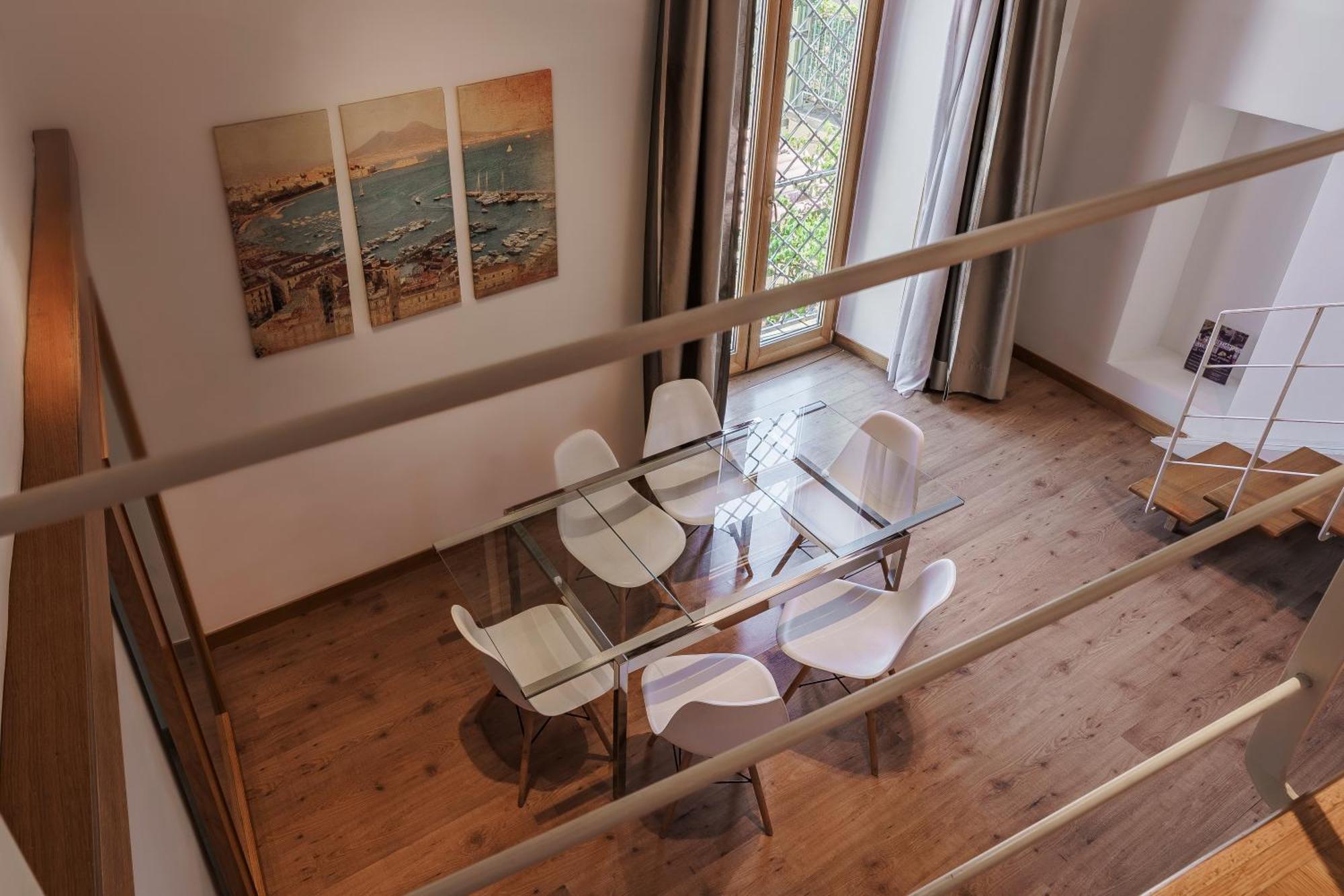 La Bella Vita Luxury Apartament And Travel Solution Napoli Ngoại thất bức ảnh